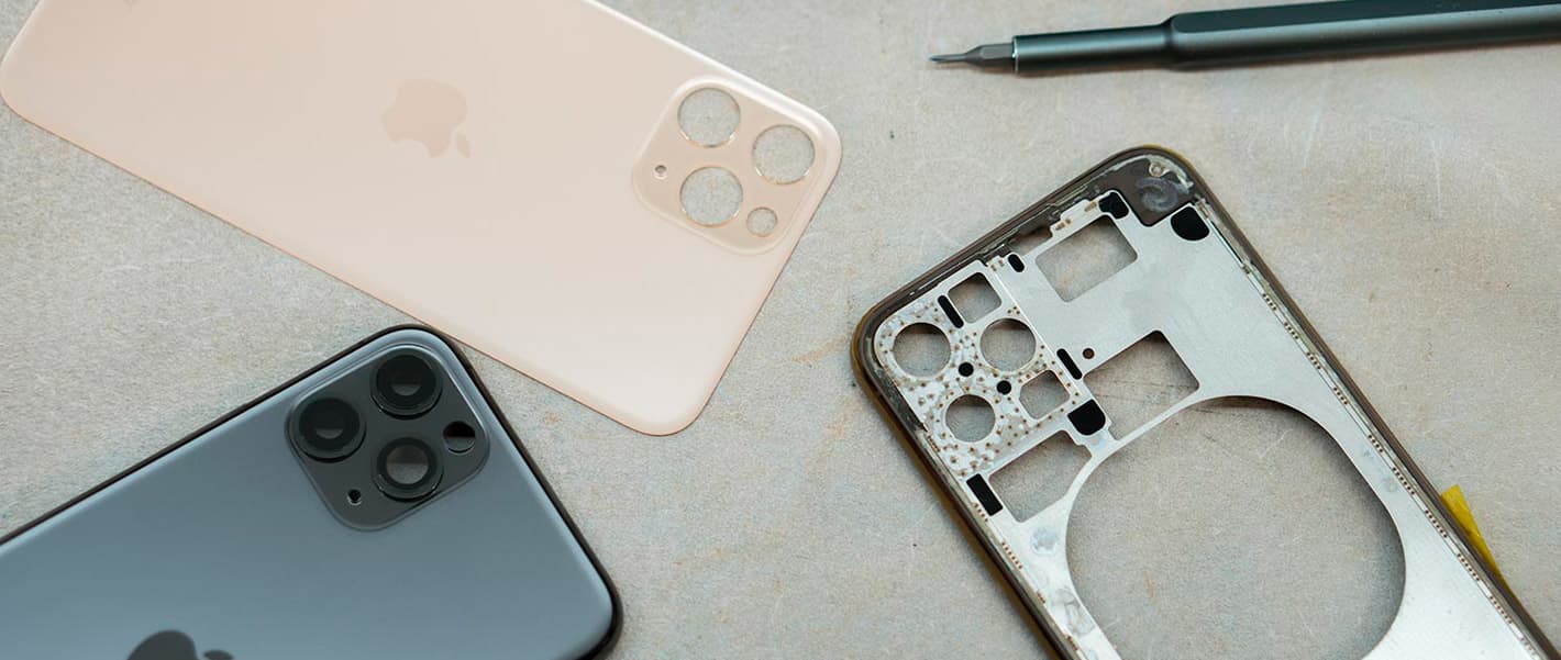 Замена заднего стекла iPhone 12 pro max