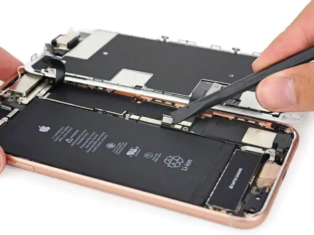 iphone 8 со снятым модулем