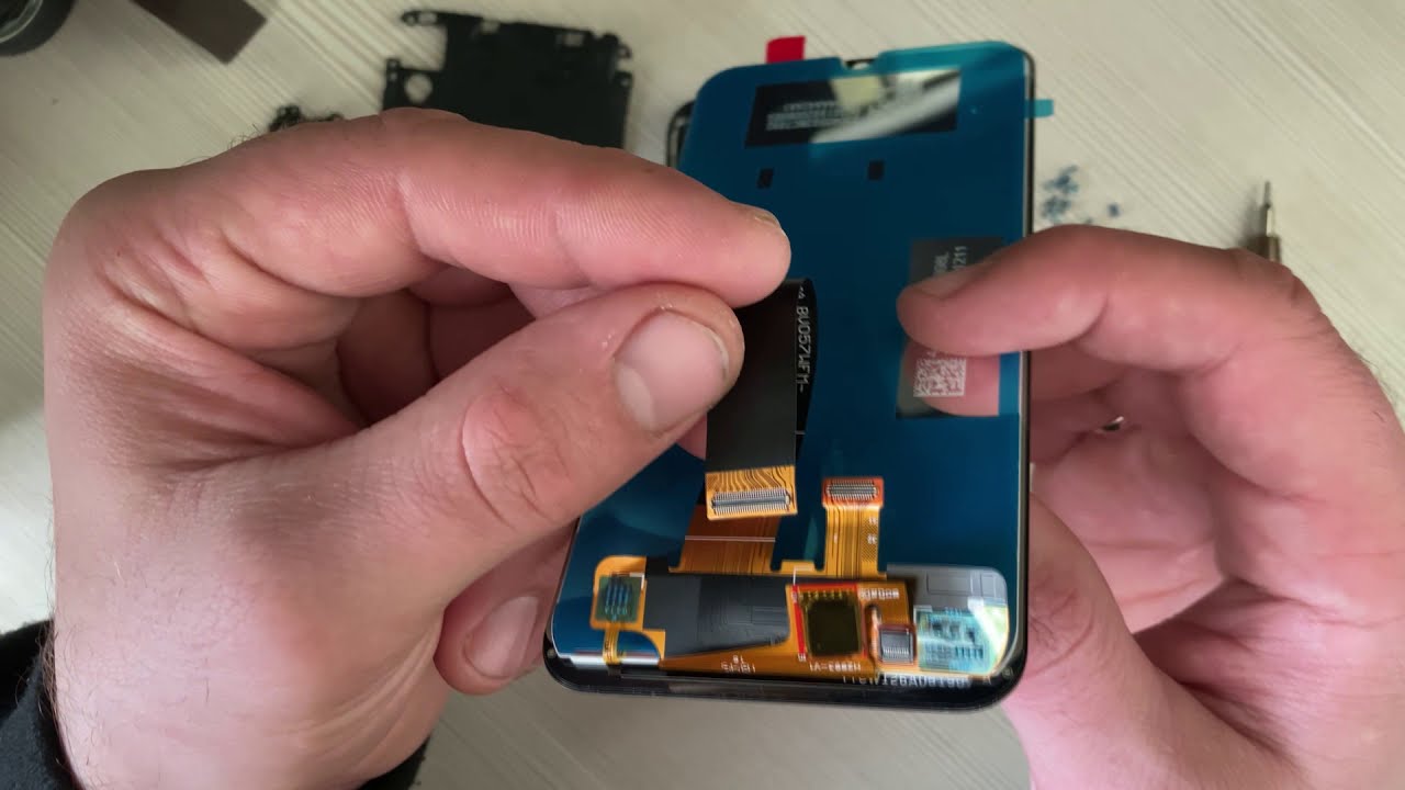 Замена экрана Honor 8s